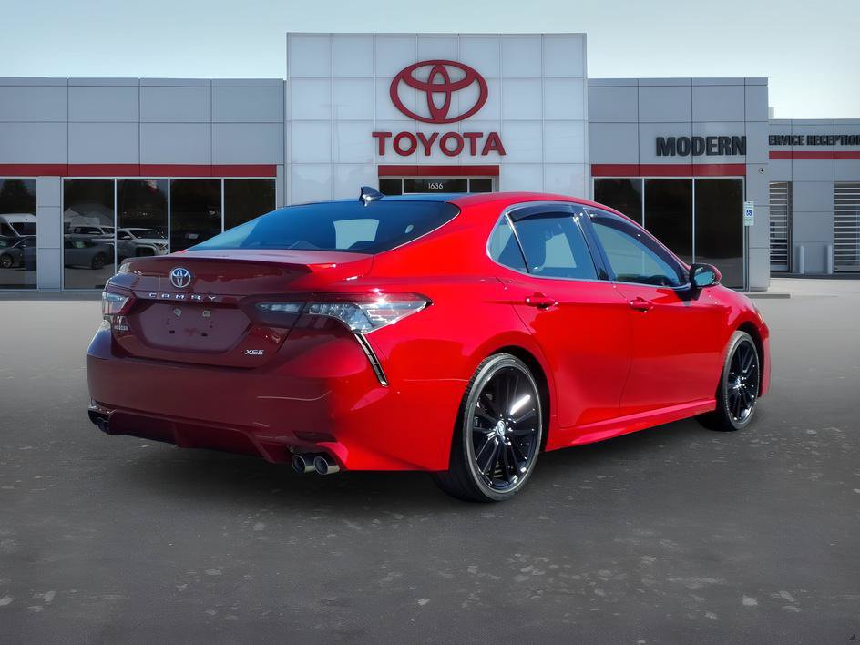 Used 2023 Toyota Camry XSE FWD image 5