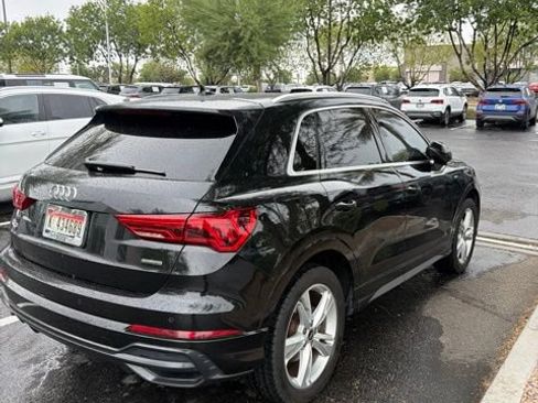 Used 2022 Audi Q3 2.0T Premium w/ Convenience Package AWD/4WD image 3