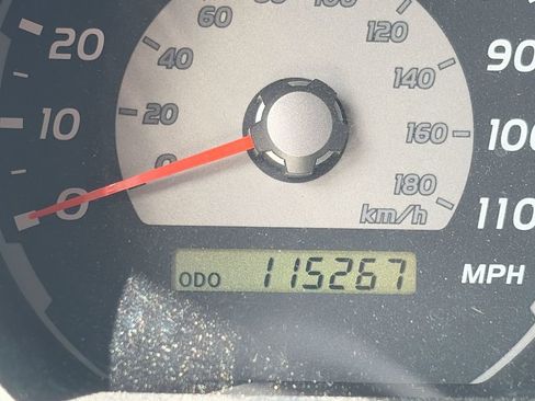 Used 2005 Toyota 4Runner SR5 RWD image 12