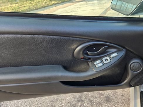 Used 2000 Pontiac Firebird Formula RWD image 26