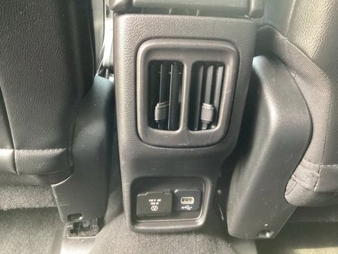 Used 2019 Jeep Compass Latitude w/ Cold Weather Group image 27