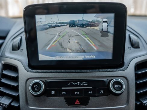 Used 2019 Ford Transit Connect XLT image 21