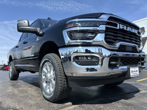 New 2026 RAM 2500 Big Horn AWD/4WD image 5