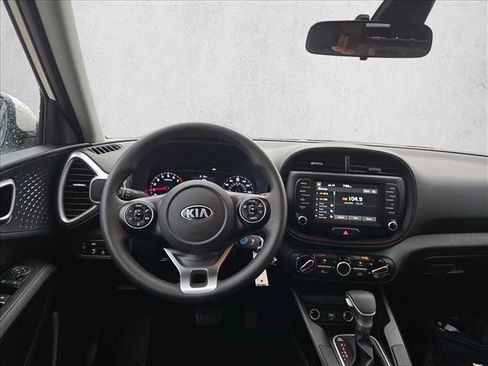Used 2021 Kia Soul S FWD image 15