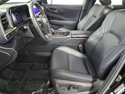 Used 2024 Toyota Crown Limited image 19