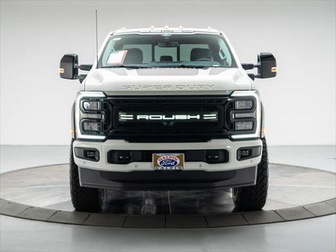 New 2026 Ford F250 Lariat w/ Black Appearance Package AWD/4WD image 7
