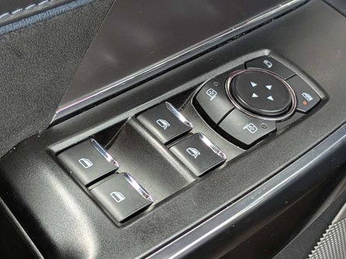 Used 2025 Ford F150 Platinum w/ FX4 Off-Road Package AWD/4WD image 14