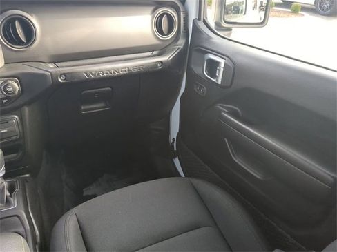 Used 2021 Jeep Wrangler Unlimited Sport image 15