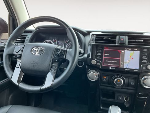 Used 2022 Toyota 4Runner TRD Off-Road Premium w/ Moonroof Package AWD/4WD image 12