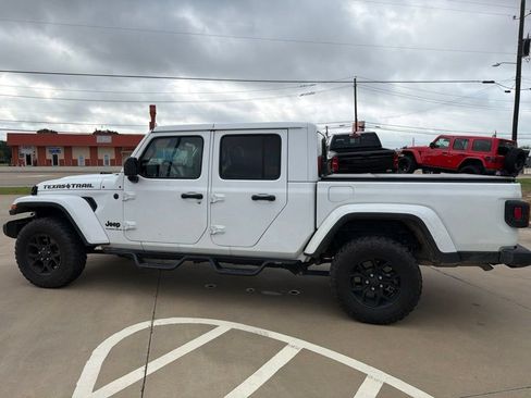 Used 2025 Jeep Gladiator Sport AWD/4WD image 10