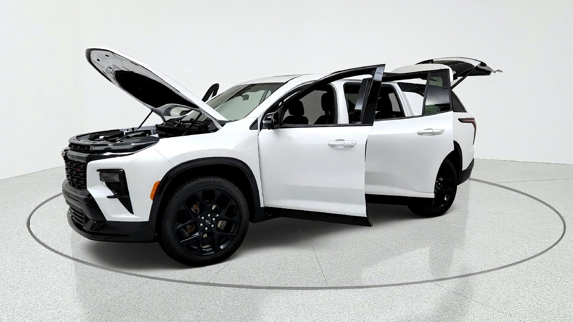 Used 2024 Chevrolet Traverse RS w/ LPO, Floor Liner Package AWD/4WD image 9