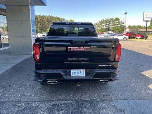 Used 2023 GMC Sierra 1500 Denali w/ Denali Reserve Package AWD/4WD image 5