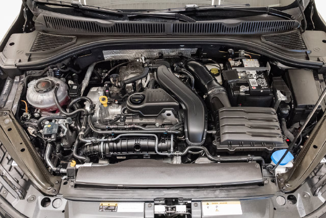 Used 2026 Volkswagen Jetta Sport FWD image 3