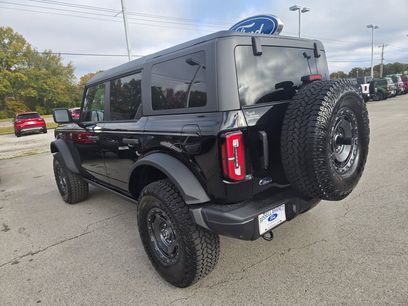 New 2025 Ford Bronco Badlands w/ Sasquatch Package