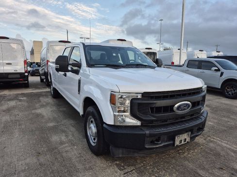 Used 2020 Ford F250 XL w/ Power Equipment Group image 2