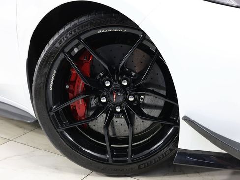 Used 2025 Chevrolet Corvette Z06 w/ Z07 Performance Package RWD image 13