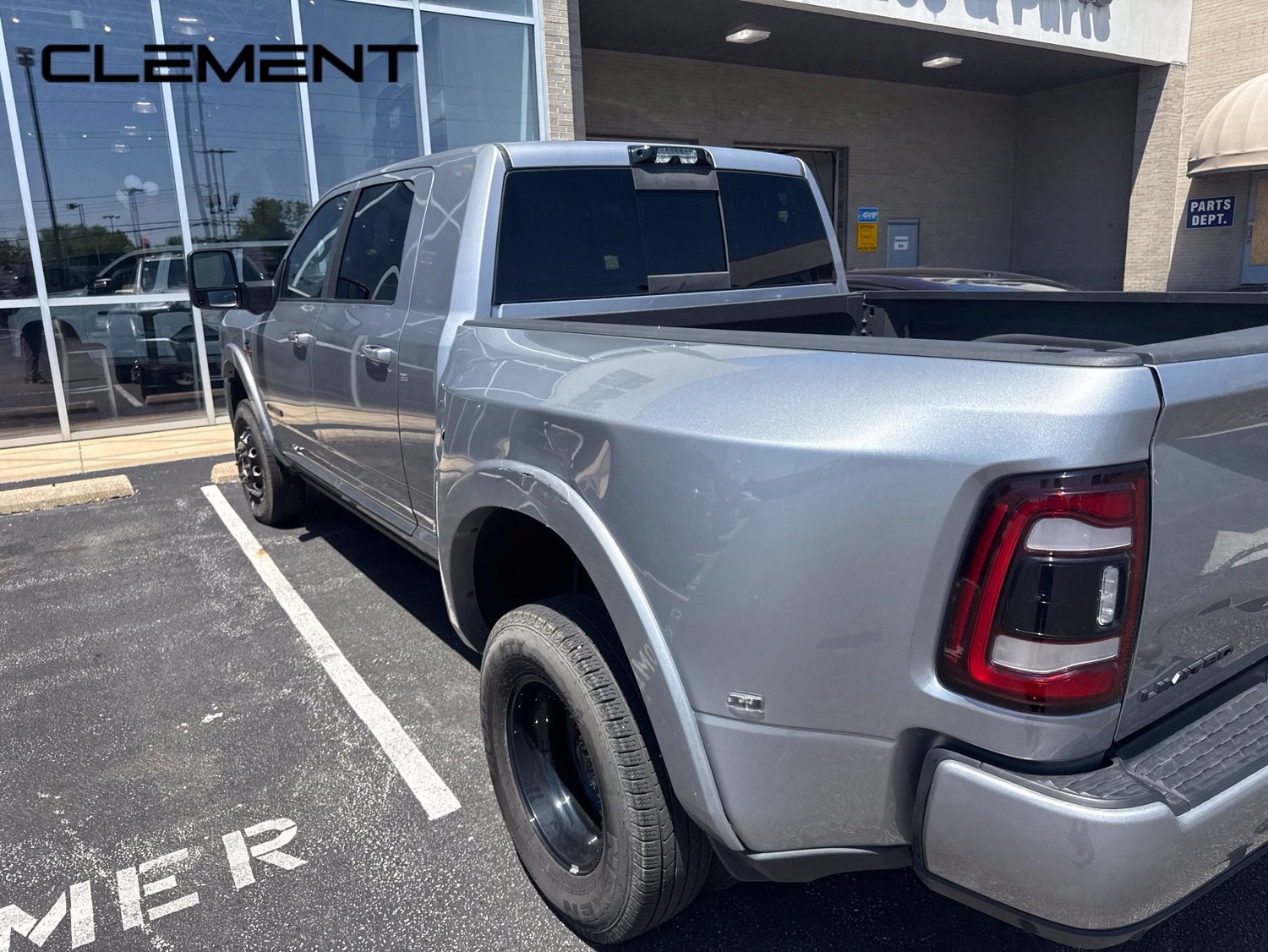 Used 2024 RAM 3500 Limited AWD/4WD image 4