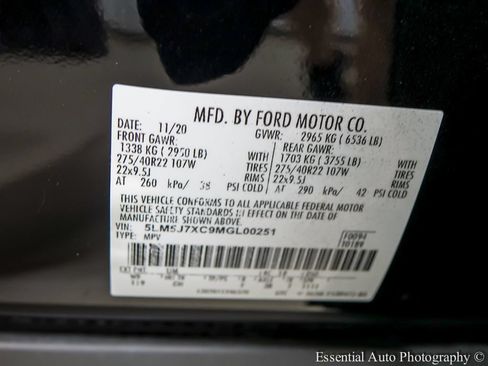 Used 2021 Lincoln Aviator Reserve w/ Equipment Group 202A AWD/4WD image 32