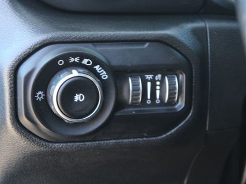 Used 2022 Jeep Wrangler Unlimited Sport AWD/4WD image 13