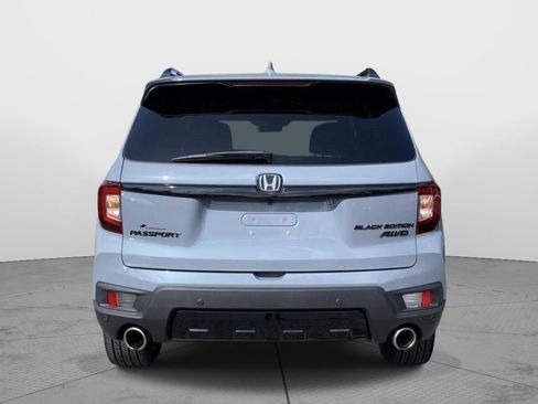 Certified 2024 Honda Passport Black Edition image 4