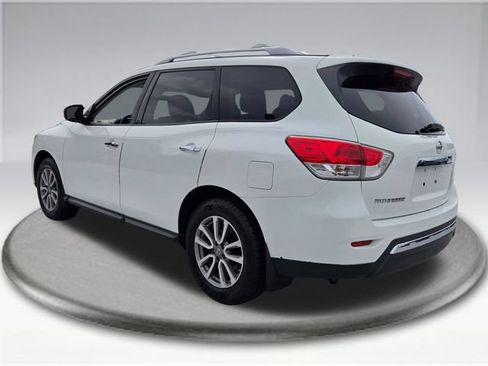 Used 2016 Nissan Pathfinder S FWD image 12