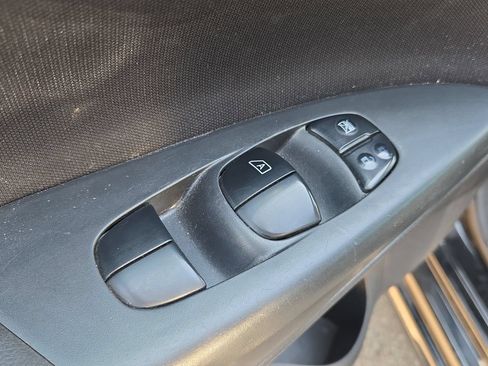Used 2019 Nissan Sentra SV w/ Special Edition Package FWD image 15