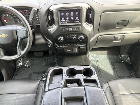 Used 2024 Chevrolet Silverado 1500 Custom w/ Turbomax Blackout Package RWD image 14