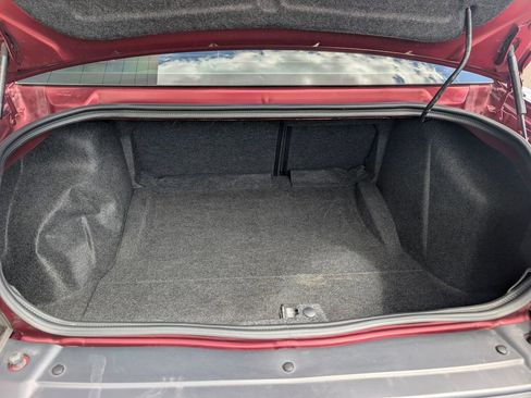 Used 2017 Dodge Challenger R/T Scat Pack w/ Leather Interior Group RWD image 17