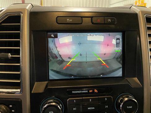 Used 2015 Ford F150 Lariat image 13