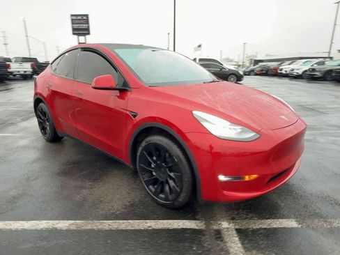 Used 2021 Tesla Model Y Long Range image 2