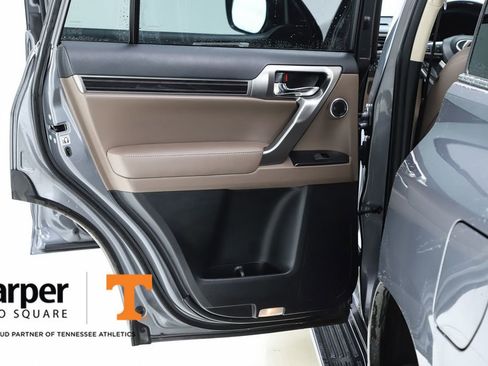 Used 2022 Lexus GX 460 Premium w/ Accessory Package image 56