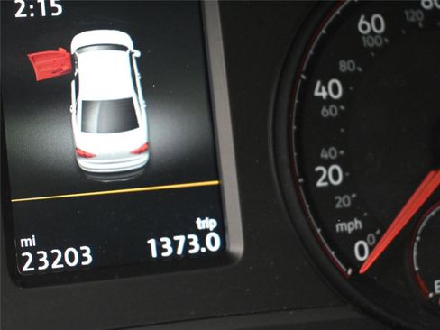 Used 2022 Volkswagen Passat 2.0T SE image 3