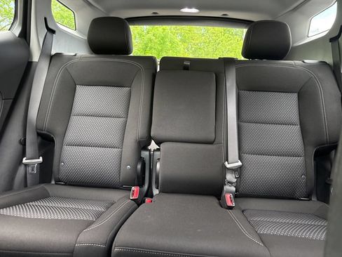Used 2024 GMC Terrain SLE w/ Driver Convenience Package AWD/4WD image 23