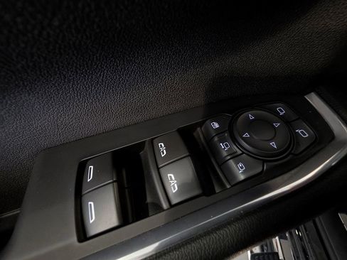 Used 2024 Chevrolet Silverado 2500 High Country w/ High Country Premium Package AWD/4WD image 27