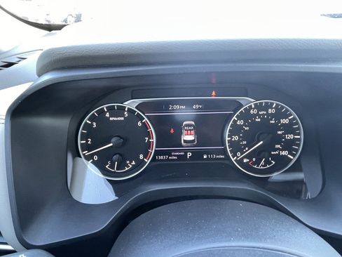 Used 2023 Nissan Rogue SV image 14