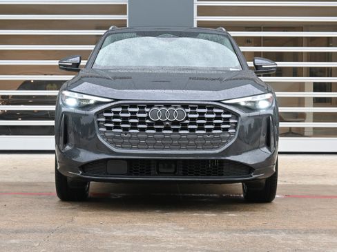 Used 2025 Audi Q5 Premium Plus image 3