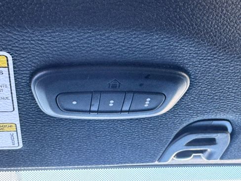 Used 2021 Jeep Wrangler Unlimited Sahara w/ Uconnect 4C Nav & Sound Group image 19