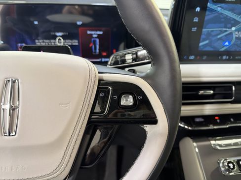 New 2026 Lincoln Aviator 2WD image 15
