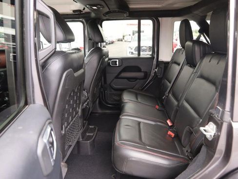 Used 2018 Jeep Wrangler Unlimited Rubicon AWD/4WD image 9