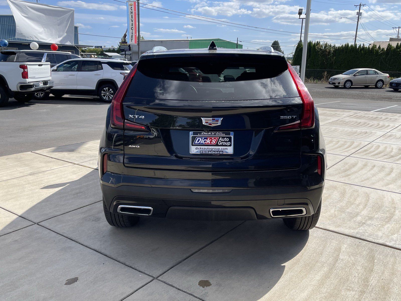 Used 2024 Cadillac XT4 Premium Luxury AWD/4WD image 4
