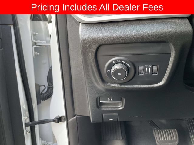Used 2023 Jeep Grand Cherokee L Limited w/ Luxury Tech Group II AWD/4WD image 25