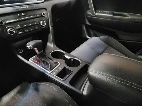 Used 2022 Kia Sportage LX AWD/4WD image 26