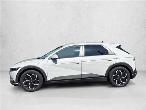Certified 2024 Hyundai Ioniq 5 SEL RWD image 8