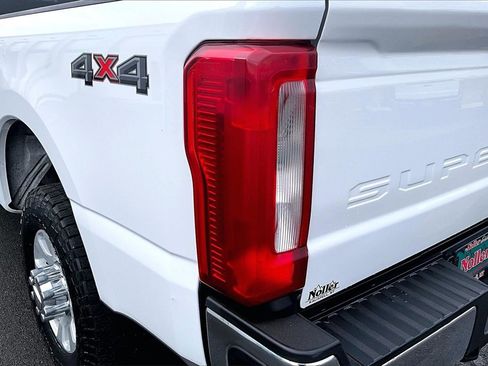 Used 2024 Ford F350 XLT image 31