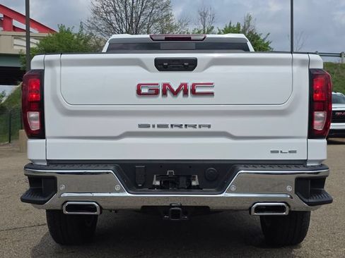New 2026 GMC Sierra 1500 SLE AWD/4WD image 15