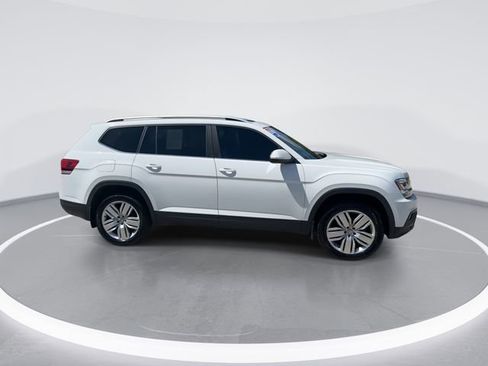 Used 2019 Volkswagen Atlas SE w/ Panoramic Sunroof Package FWD image 8