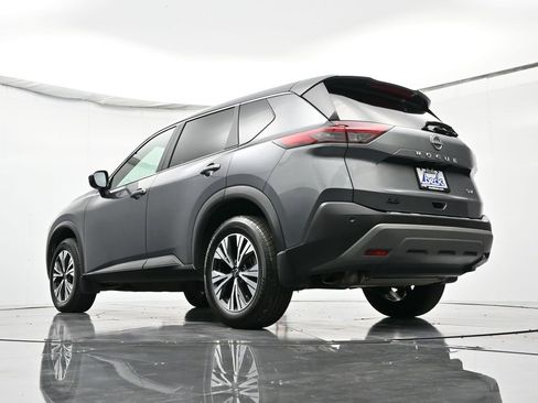 Used 2023 Nissan Rogue SV image 50