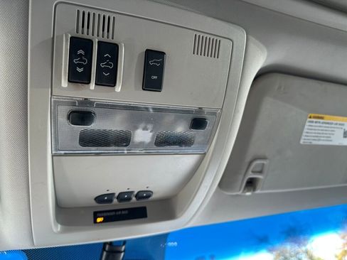 Used 2009 Cadillac Escalade 4WD Hybrid image 20