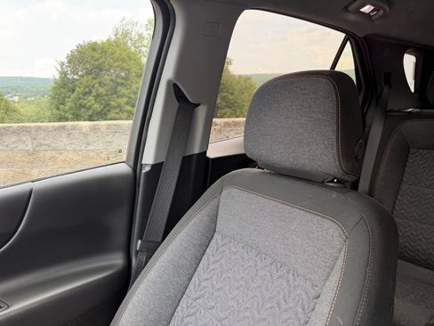 Used 2024 Chevrolet Equinox LT AWD/4WD image 21