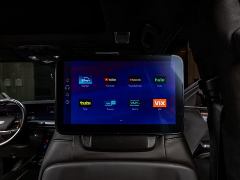 Used 2025 Cadillac Escalade ESV Sport Platinum image 33